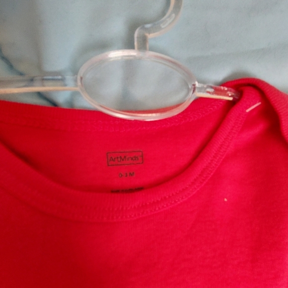 Set of 4 baby onesie and bandana bnwt - Picture 2 of 8